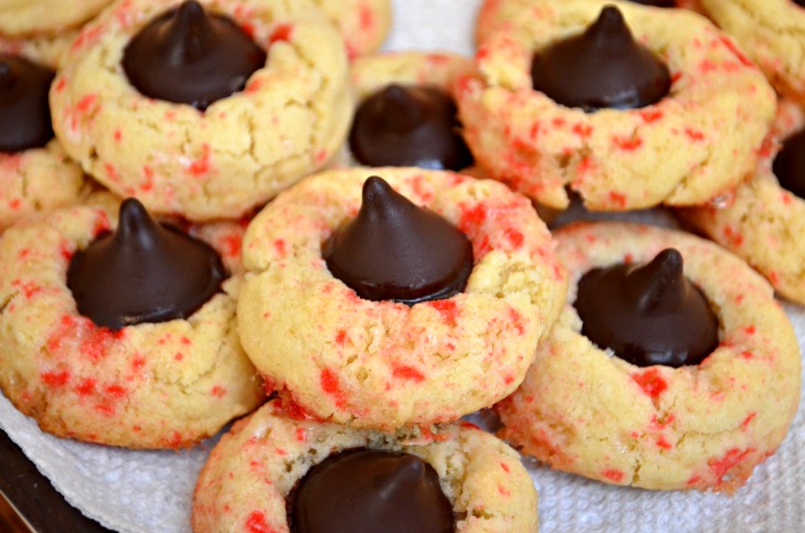 Candy Cane Blossom Cookies & a Taste of Home Giveaway!