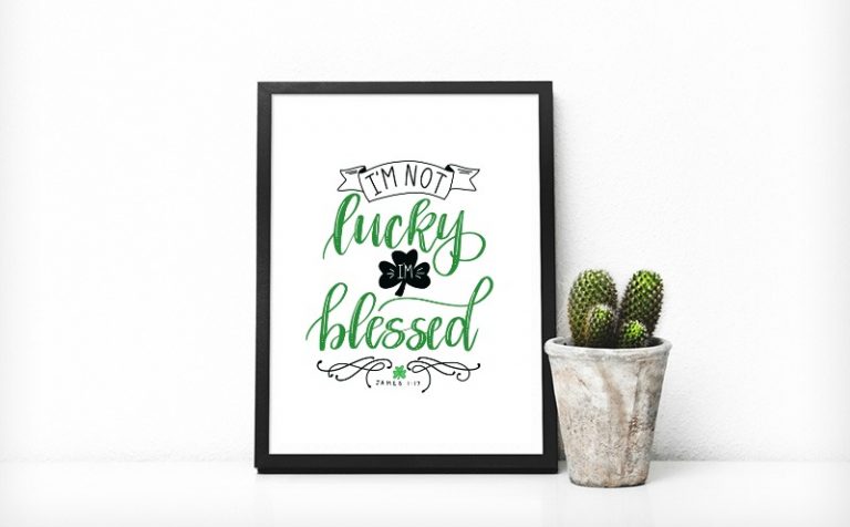 St. Patrick’s Day Doodles & a Hand Lettered Printable