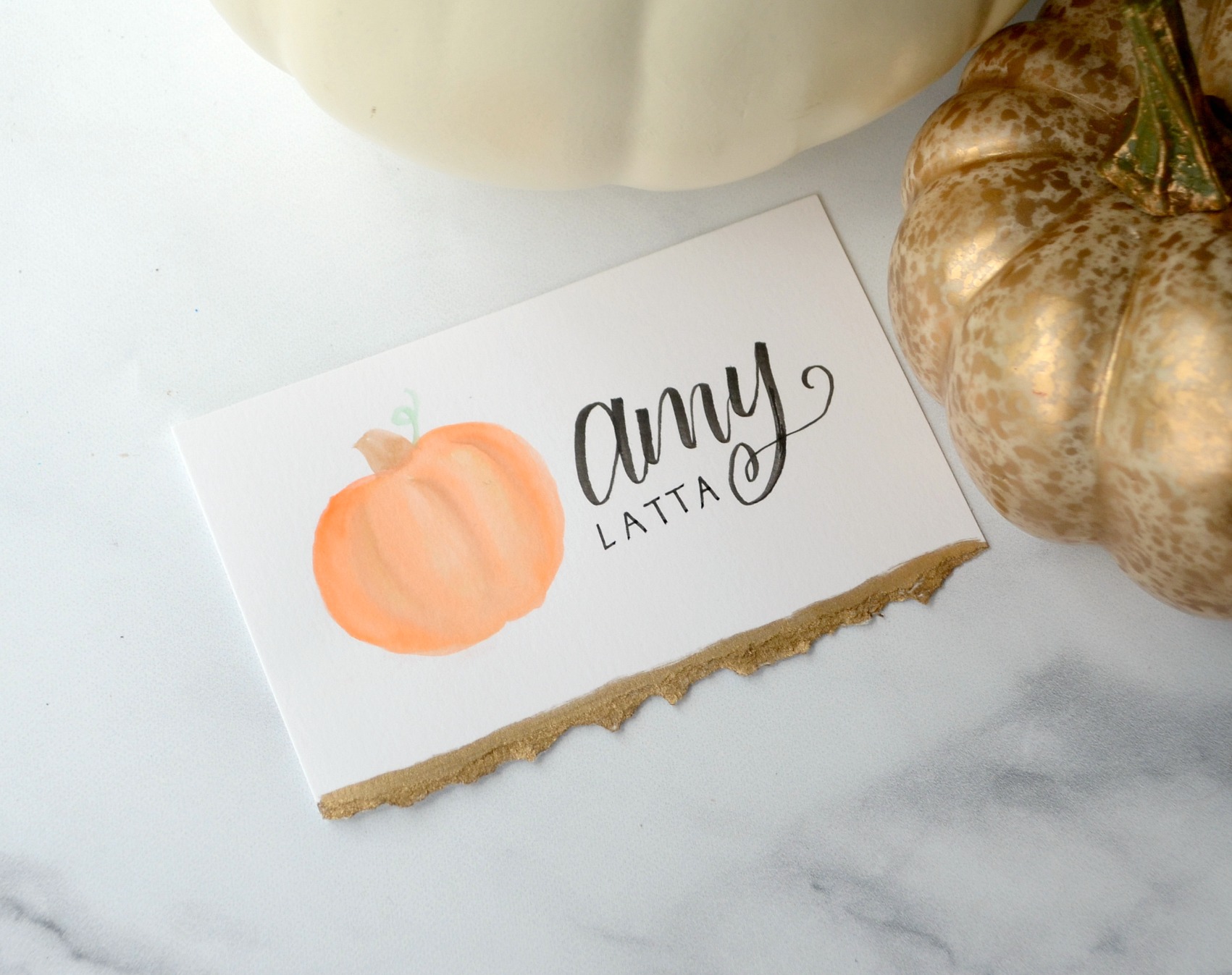 DIY Hand Lettered Pumpkin Placecards