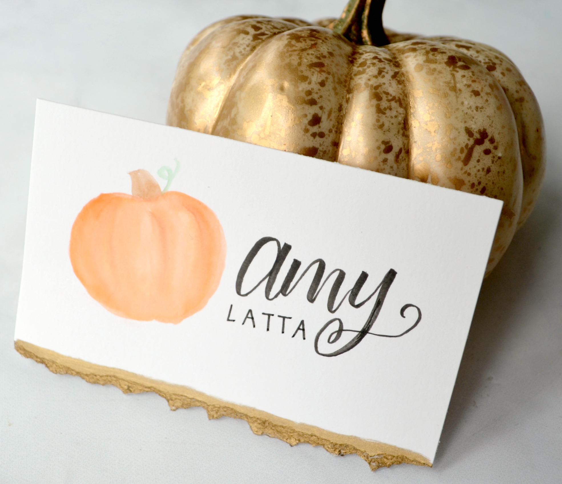 DIY Hand Lettered Pumpkin Placecards