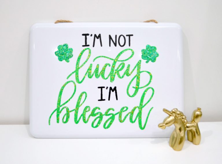 Sparkly Stenciled St. Patrick’s Day Sign