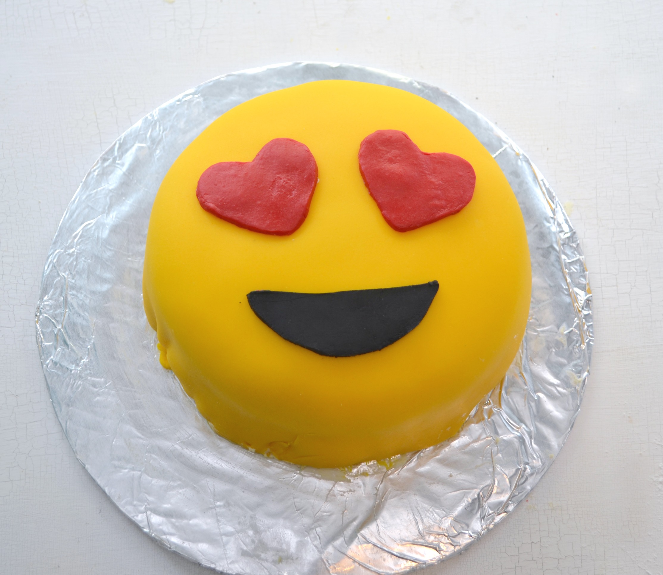 best #emoji #cake best decoration cake #trending#foodie #dball #trend like  comment share subscribe - YouTube