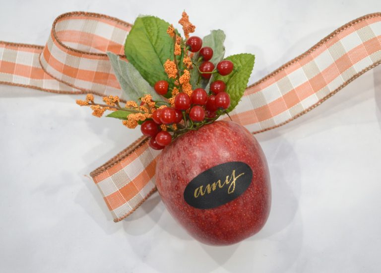 Fall Apple Place Cards