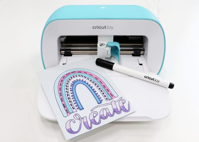 Art Therapy Activities: Create a Coloring Card with Cricut