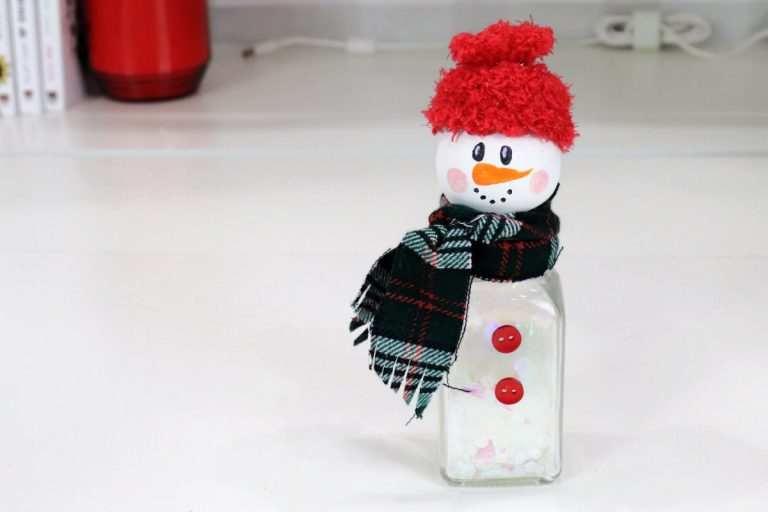 Salt Shaker Snowman