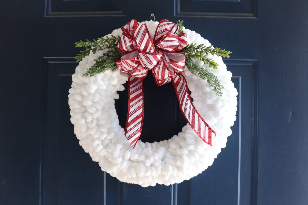 Loopy Yarn Wreath