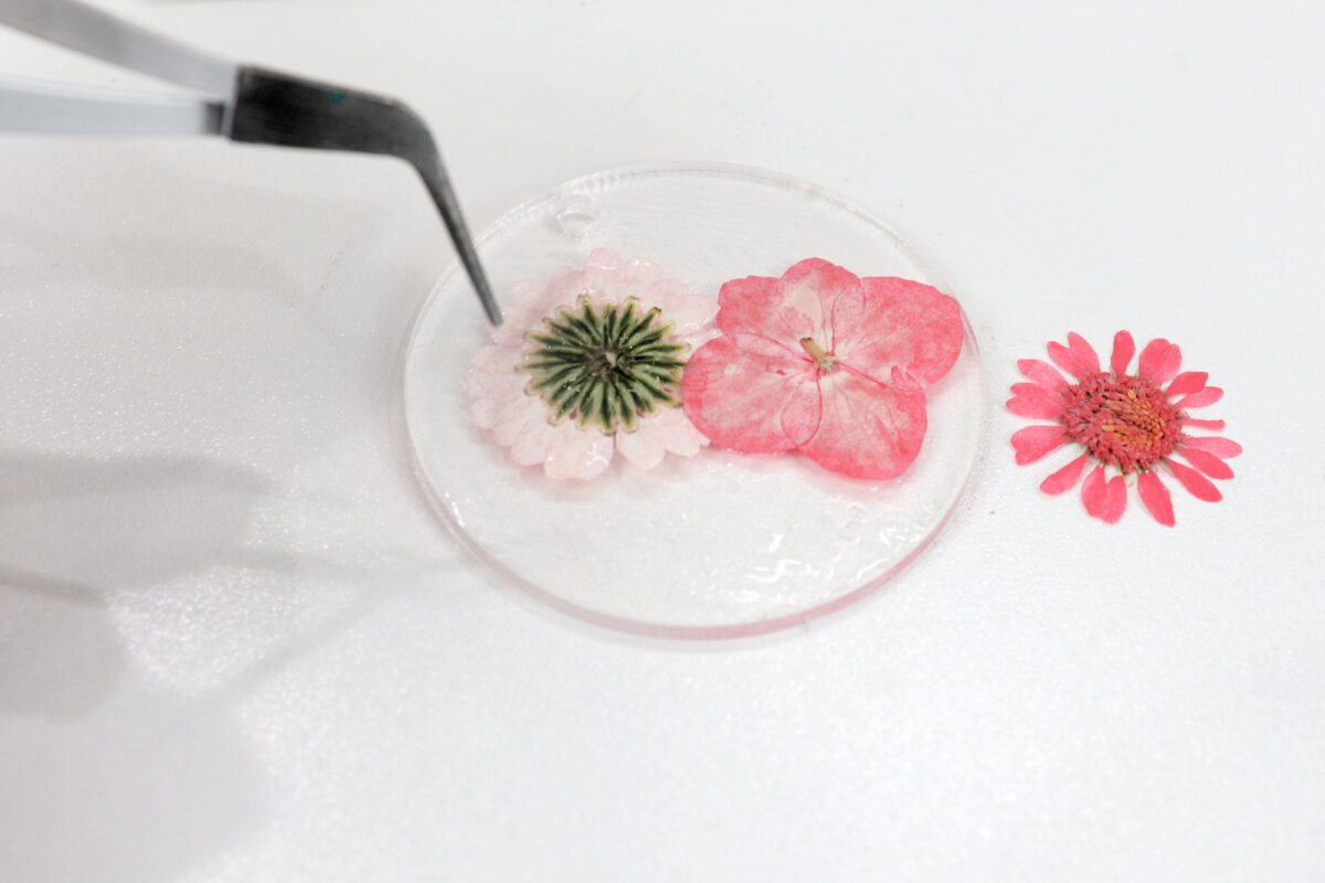 Pressed Powder On Key Chain Pressed Flower Keychains - Amy Latta Creations